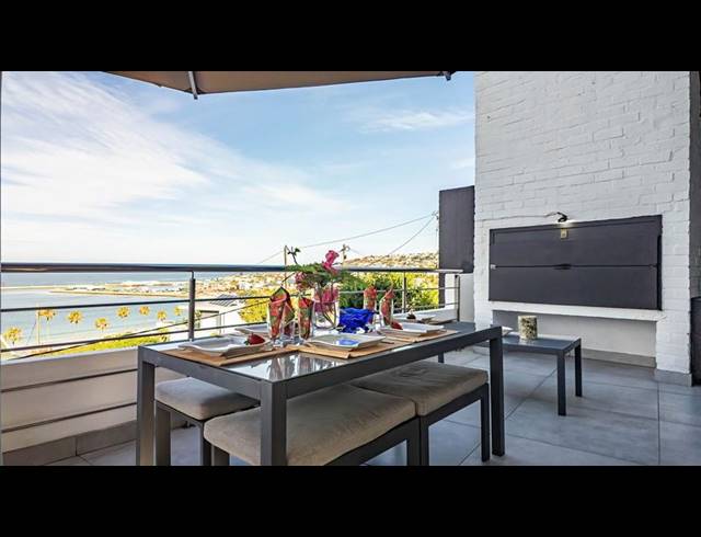 4 BEDROOM HOUSE FOR SALE IN SANTOS BAY